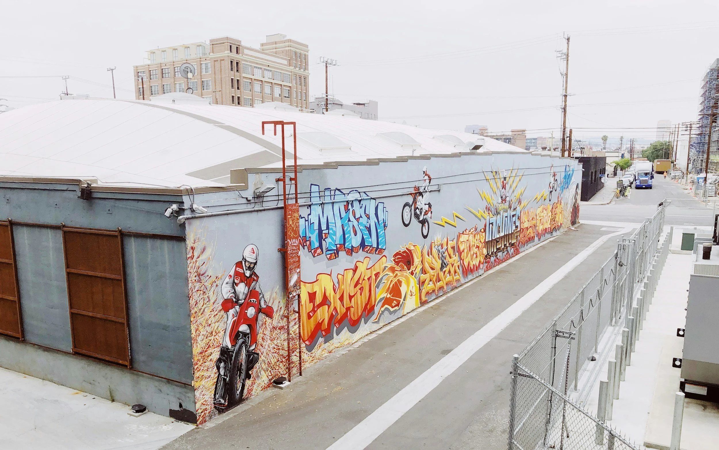 XD Commercial warehouse with mural